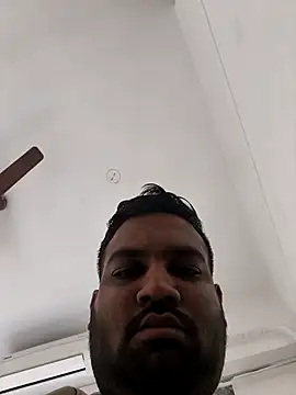 vinay smalldick online show from April 13, 9:59 am