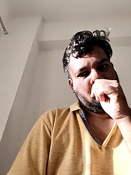 vinay smalldick online show from June 17, 2:03 am
