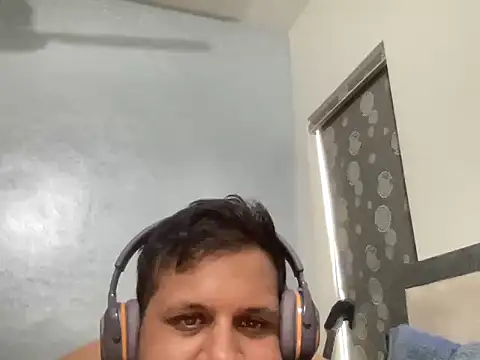 chiikuloveu online show from February 17, 4:42 am