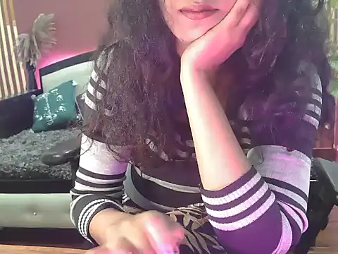 shaalu sharma online show from November 1, 8:05 am