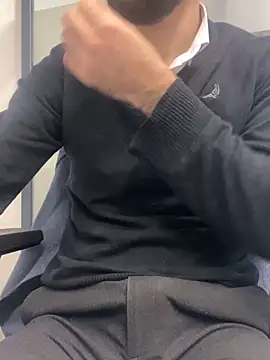 Snapshot of speddy34 chatting on December 15, 6:50 am speddy34 online show from December 15, 6:50 am