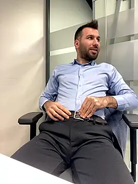 Snapshot of speddy34 chatting on January 7, 8:06 am speddy34 online show from January 7, 8:06 am