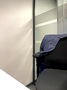 Snapshot of speddy34 chatting on January 12, 6:51 am speddy34 online show from January 12, 6:51 am