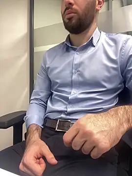 Snapshot of speddy34 chatting on February 13, 6:42 am speddy34 online show from February 13, 6:42 am