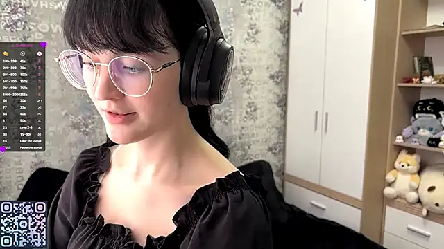 FakeLamb online show from September 25, 12:09 pm