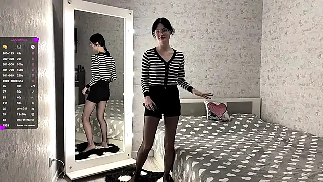 FakeLamb online show from October 7, 6:05 pm