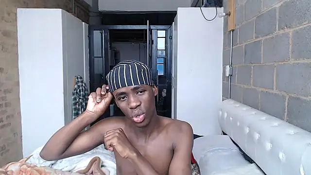 Snapshot of Vince_Favent chatting on September 28, 10:31 am Vince Favent online show from September 28, 10:31 am