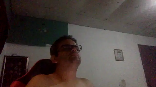 Snapshot of Katracho6969 chatting on April 27, 12:41 am Katracho6969 online show from April 27, 12:41 am