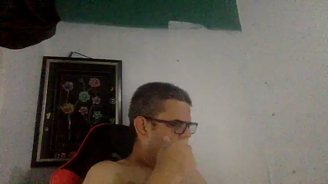 Snapshot of Katracho6969 chatting on June 1, 11:39 pm Katracho6969 online show from June 1, 11:39 pm