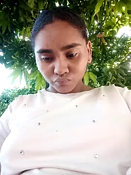 Lucy-Ferr online show from December 5, 2:14 pm