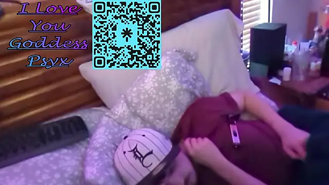 Snapshot of j_ray95 chatting on November 8, 5:23 pm j ray95 online show from November 8, 5:23 pm