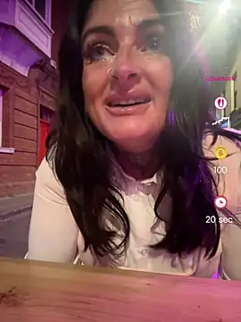 IrishmilfAnna online show from July 23, 9:46 pm