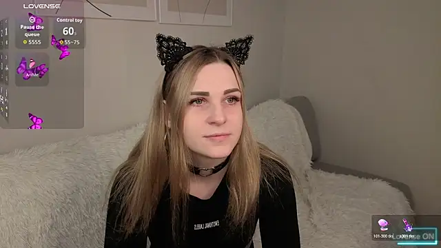 HelenMartines online show from March 20, 11:37 am