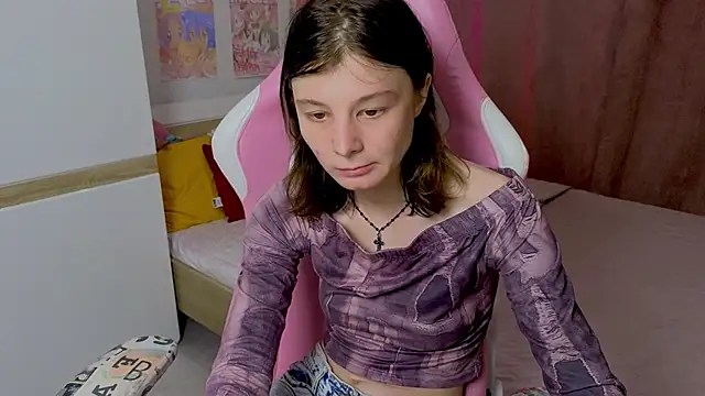 EllinEverly online show from June 21, 10:01 pm