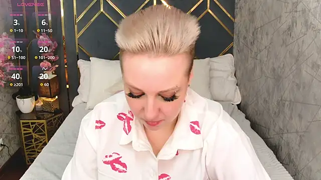 AlexandraGreen online show from November 27, 9:06 pm