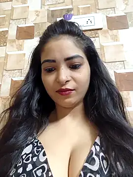 QUEEN-ADITI online show from September 24, 2:42 pm
