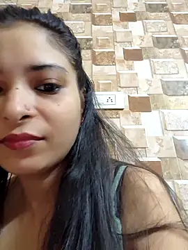 QUEEN-ADITI online show from September 25, 2:32 pm