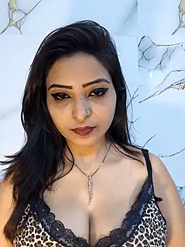 QUEEN-ADITI online show from April 10, 5:28 pm