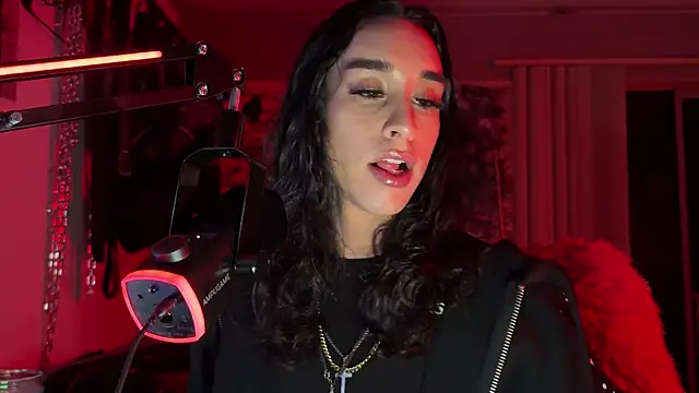 xoFrankie online show from April 22, 3:20 am