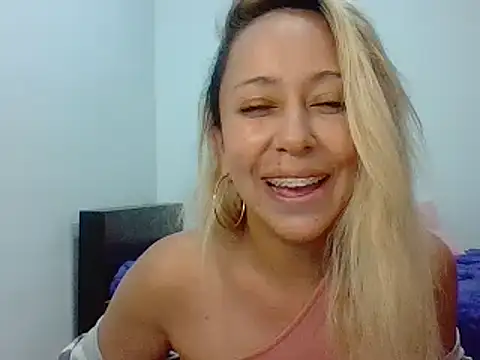 leah susman online show from September 12, 2:33 am