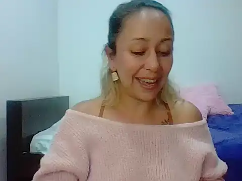 leah susman online show from December 5, 1:47 am