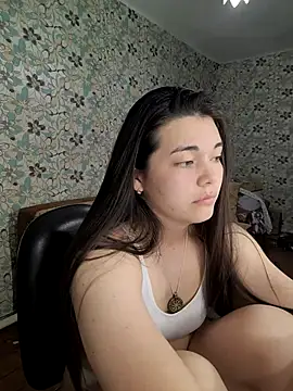 Snapshot of Albi_Glow chatting on September 27, 6:35 pm Albi Glow online show from September 27, 6:35 pm