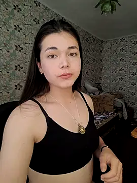 Snapshot of Albi_Glow chatting on September 29, 8:30 am Albi Glow online show from September 29, 8:30 am