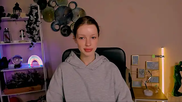 Snapshot of khloebeauty chatting on May 11, 5:46 am khloebeauty online show from May 11, 5:46 am
