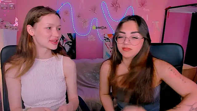 Snapshot of khloebeauty chatting on June 1, 6:04 am khloebeauty online show from June 1, 6:04 am