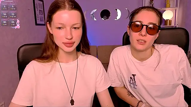 Snapshot of khloebeauty chatting on June 11, 5:49 am khloebeauty online show from June 11, 5:49 am