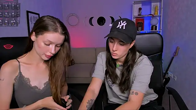 Snapshot of khloebeauty chatting on July 18, 7:17 pm khloebeauty online show from July 18, 7:17 pm