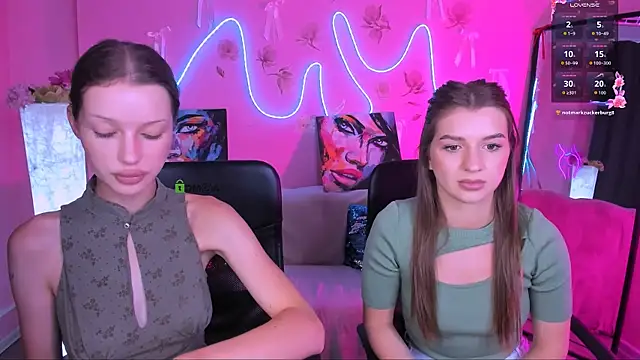 Snapshot of khloebeauty chatting on July 28, 6:09 am khloebeauty online show from July 28, 6:09 am