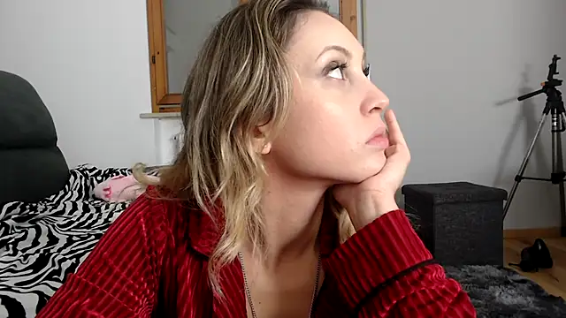 L Sofia online show from November 5, 7:52 am