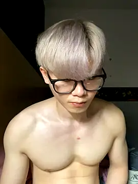 zachlee 69 online show from October 11, 9:35 pm