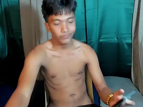 chris hot asian loverboy online show from March 31, 6:47 am