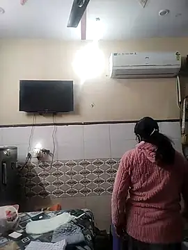 meenu bhabhi547 online show from January 16, 3:10 am