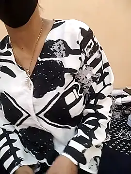 meenu bhabhi547 online show from March 19, 5:11 am