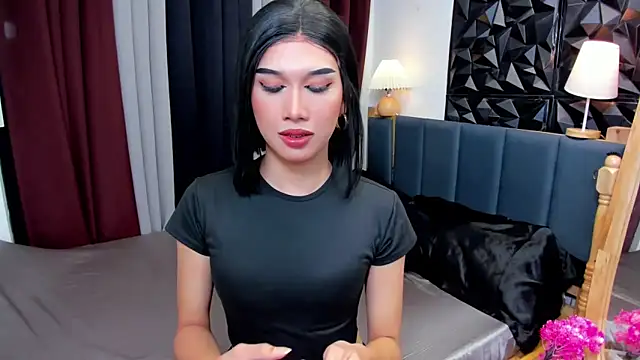 AshCollins online show from November 8, 2:50 pm