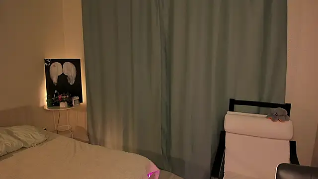 Snapshot of Chloeee4200 chatting on November 21, 1:43 pm Chloeee4200 online show from November 21, 1:43 pm