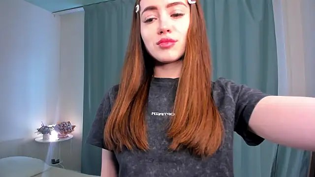 Chloeee4200 online show from April 11, 12:53 pm