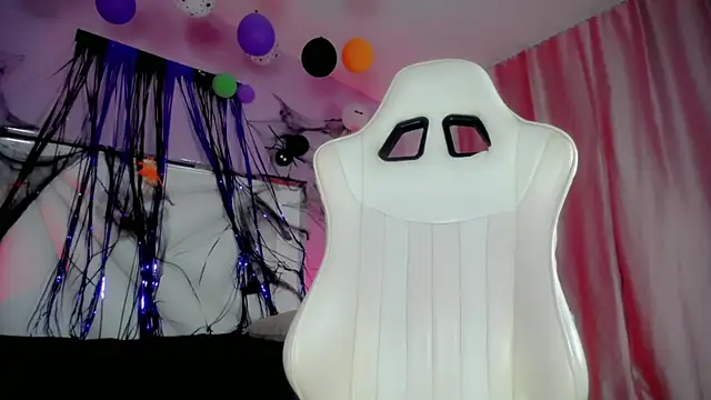 mishel hott online show from October 23, 9:24 pm
