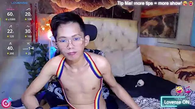 Snapshot of Skinny_CumLoader69 chatting on October 9, 9:35 pm Skinny CumLoader69 online show from October 9, 9:35 pm