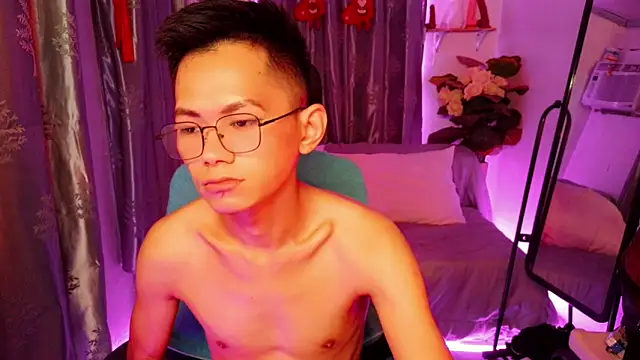 Skinny CumLoader69 online show from December 1, 9:31 pm