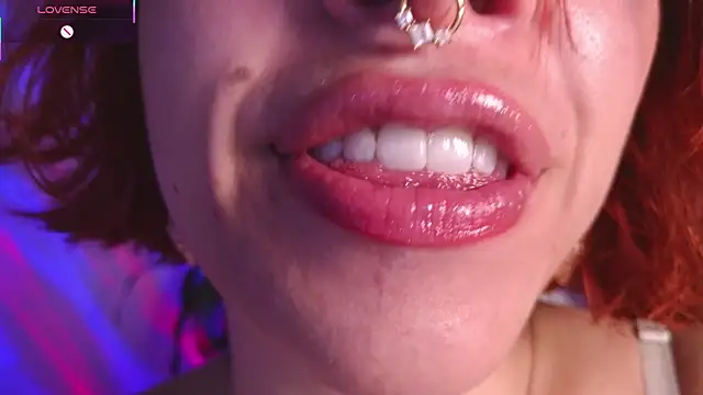 Snapshot of bri_von_dhara__ chatting on April 26, 10:07 pm bri von dhara online show from April 26, 10:07 pm