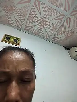 Naomi-Mature online show from September 25, 9:29 pm