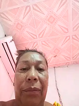 Naomi-Mature online show from February 14, 9:06 am