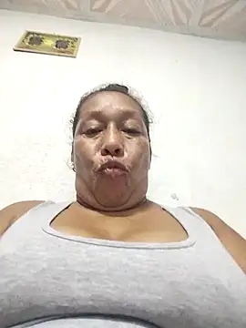 Naomi-Mature online show from April 24, 11:56 am