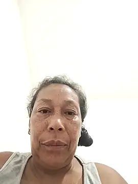 Naomi-Mature online show from May 1, 10:53 am