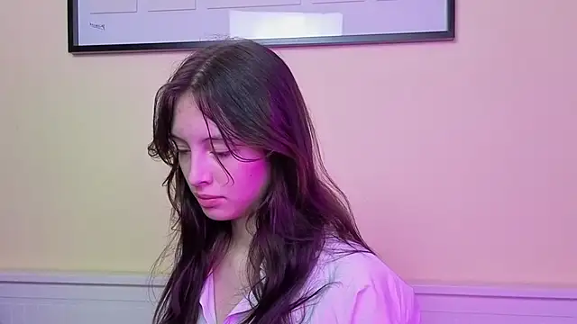 VernaWylie online show from October 3, 8:11 am