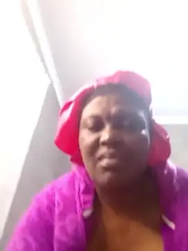 lolla01sweetness online show from January 10, 5:42 am